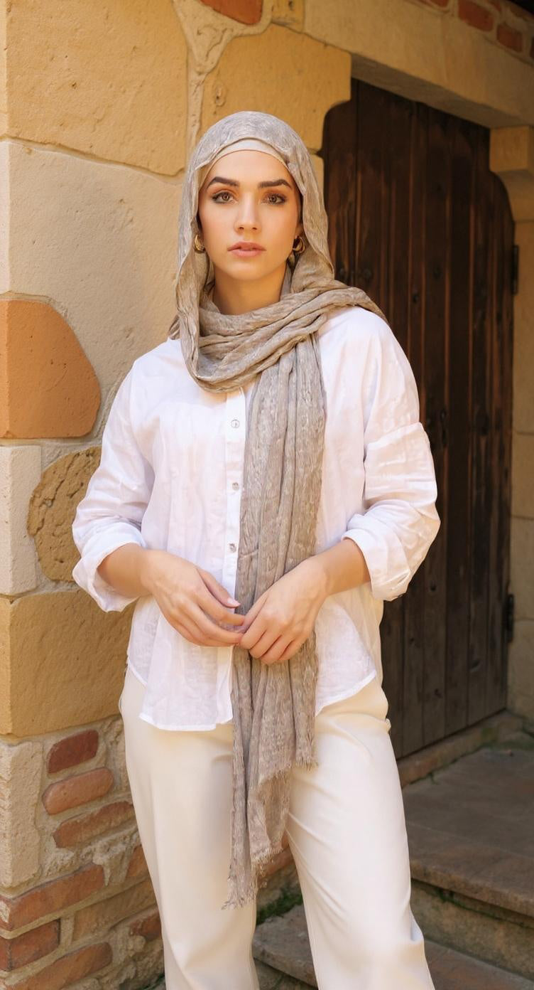 Crinkled woody linen scarf