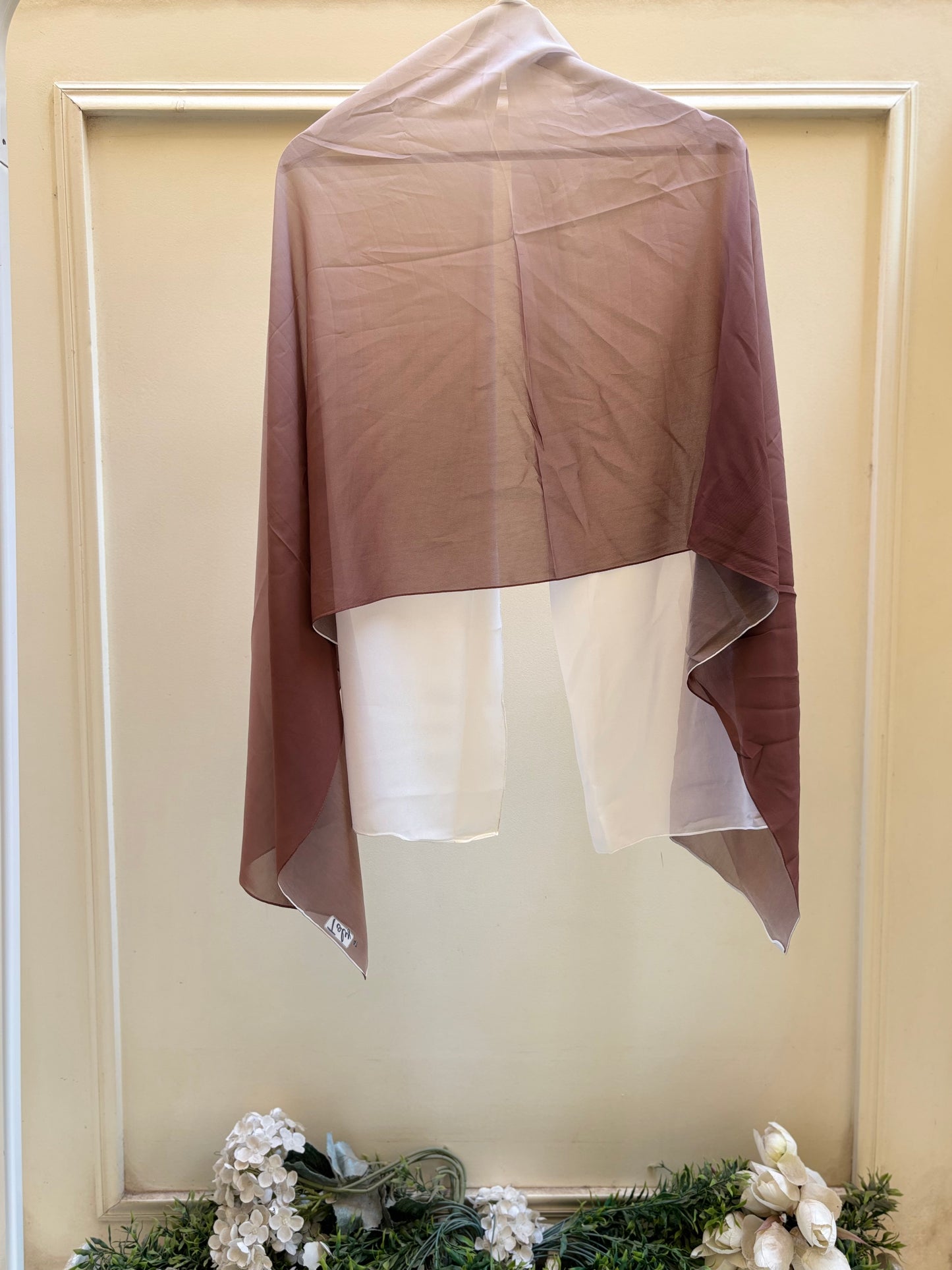 Maroon beige ombre chiffon