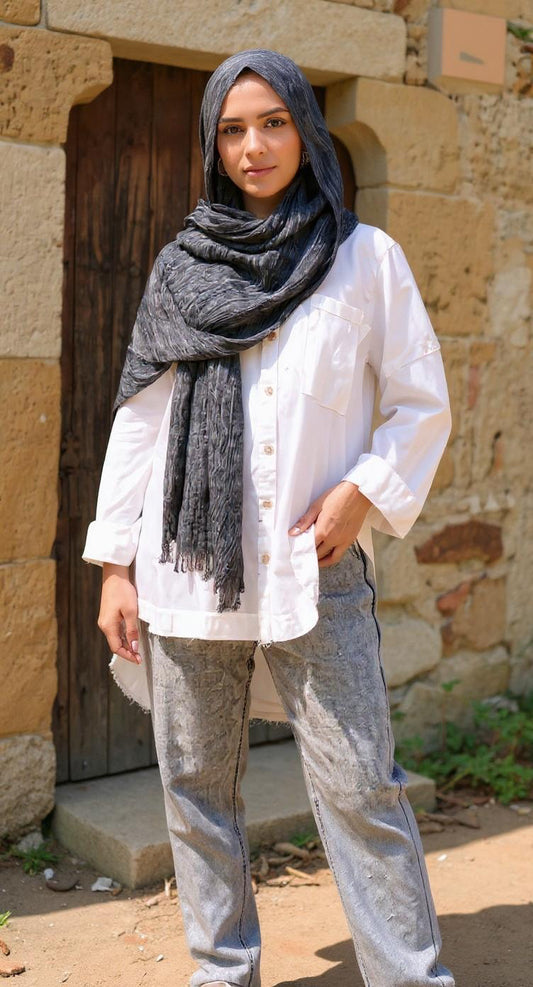 Crinkled Dark grey linen scarf