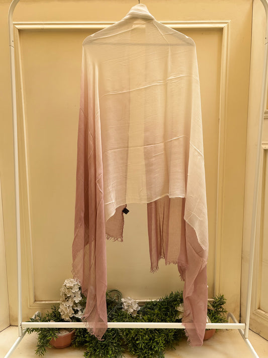 White cashmere ombre linen