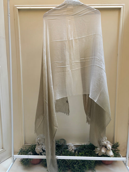 White light beige ombre linen