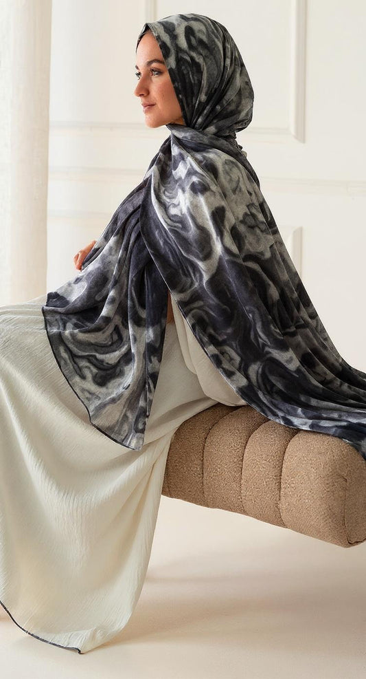 Grey white ombe